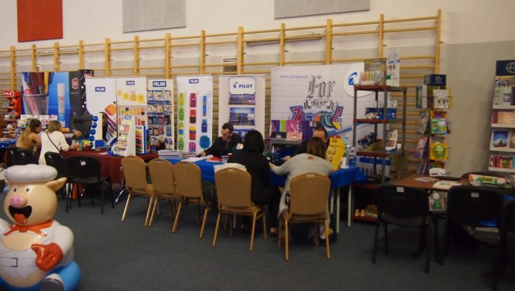 Dzień dziecka i sezon szkolny w Pandzie zakontraktowany