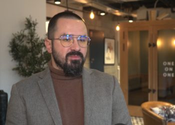 Co czwarty polski pracownik biurowy jest bardzo szczęśliwy w swojej firmie. Częściej satysfakcję z pracy czerpią kobiety niż mężczyźni