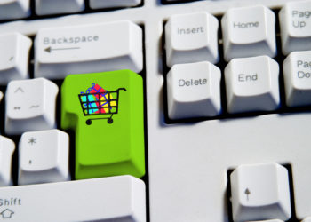 Obraz handlu po wybuchu pandemii – dane z National Retail Federation i Salesforce