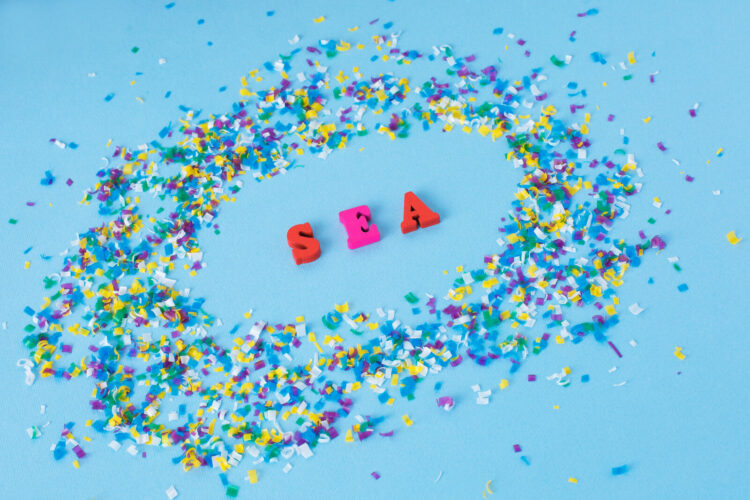 Mikroplastik w wodach nie pochodzi z butelek PET!