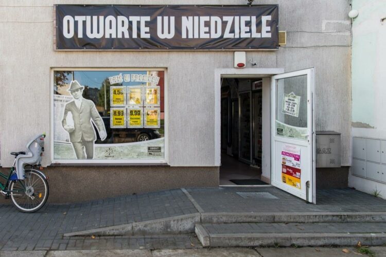 Sklepy tradycyjne z dalszym wzrostem sprzedaży w czerwcu Badanie danych M/platform dla segmentu handlu tradycyjnego