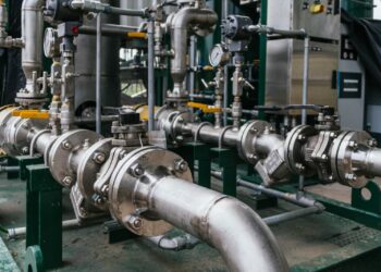 Przemysł potrzebuje rąk do pracy. W III kwartale 2021 roku firmy chcą rozbudowywać swoje zespoły