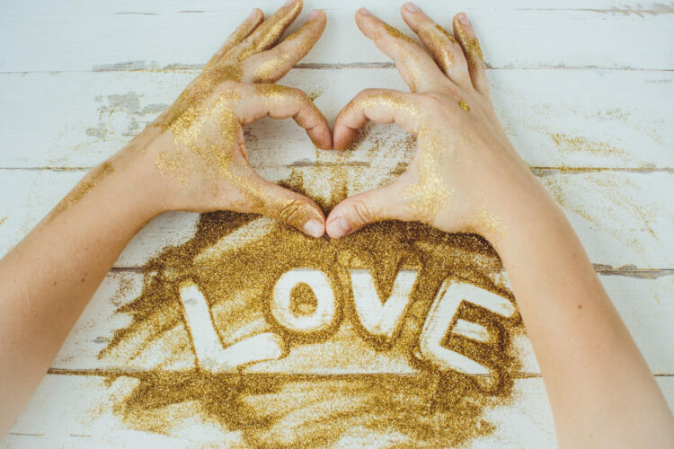 UE wprowadza zakaz sprzedaży brokatu